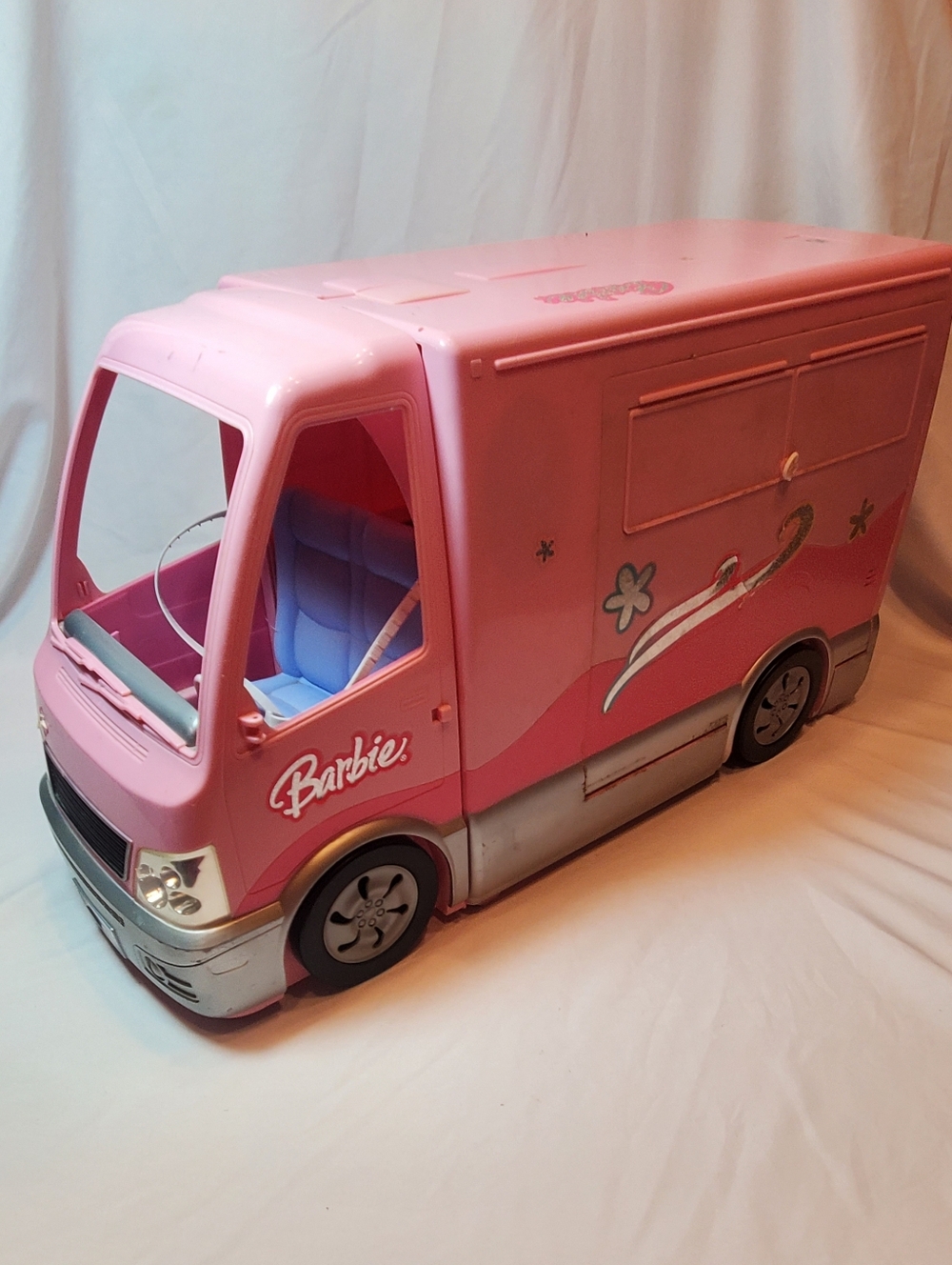 Barbie Vtg 2006 Pink Dream Camper Van RV Motorhome Pool Kitchen Bath Sounds